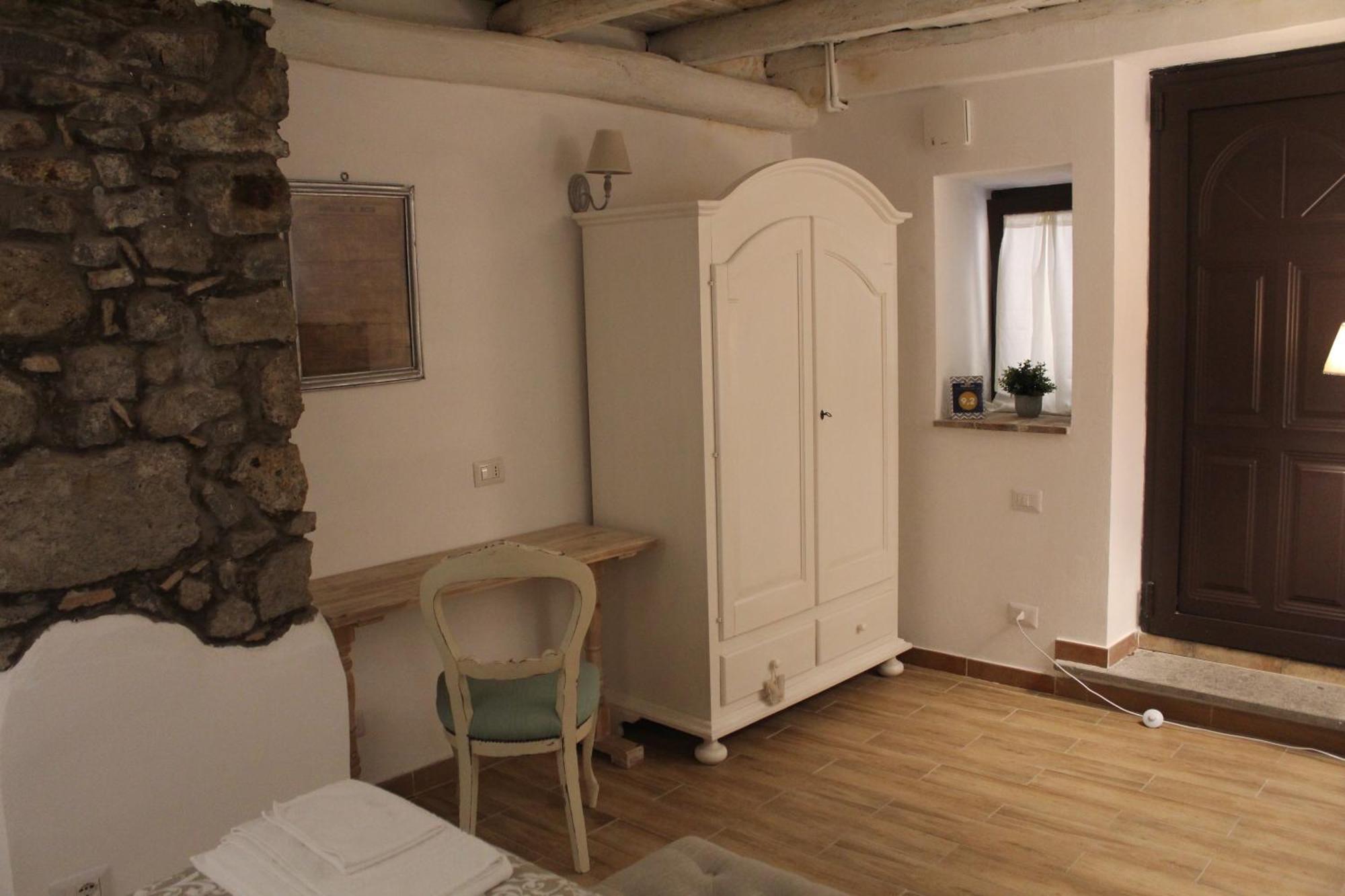 Livia'S Charming Room Trevignano Romano Dış mekan fotoğraf