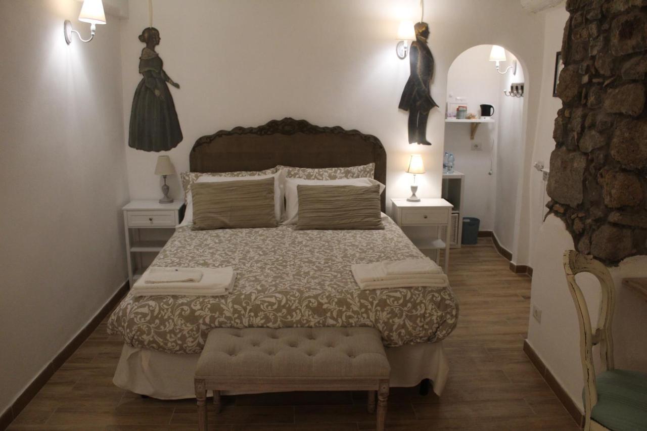 Livia'S Charming Room Trevignano Romano Dış mekan fotoğraf