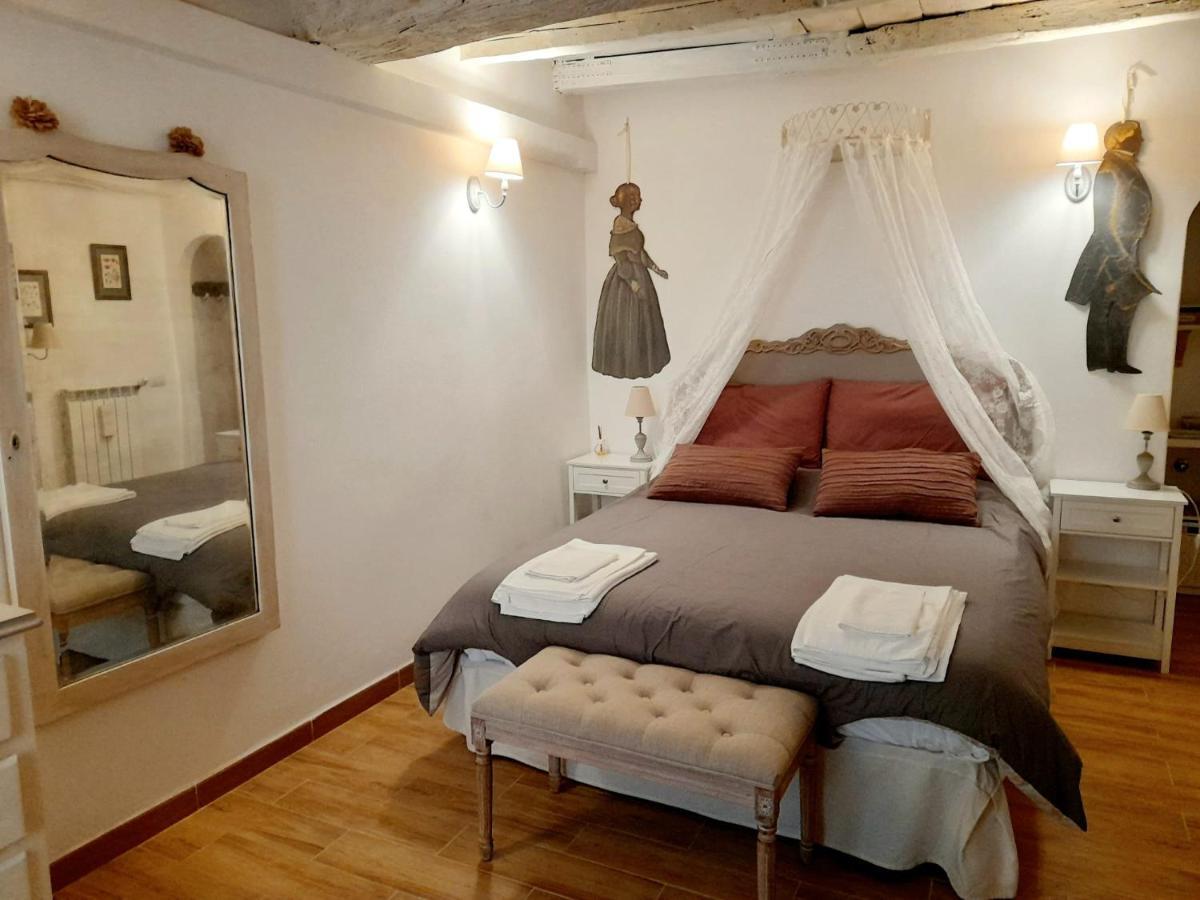 Livia'S Charming Room Trevignano Romano Dış mekan fotoğraf