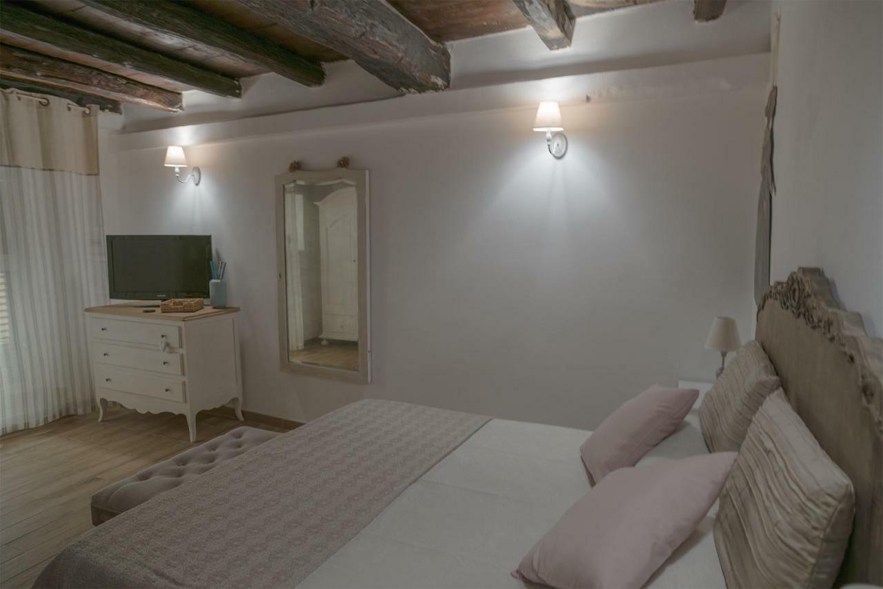 Livia'S Charming Room Trevignano Romano Dış mekan fotoğraf